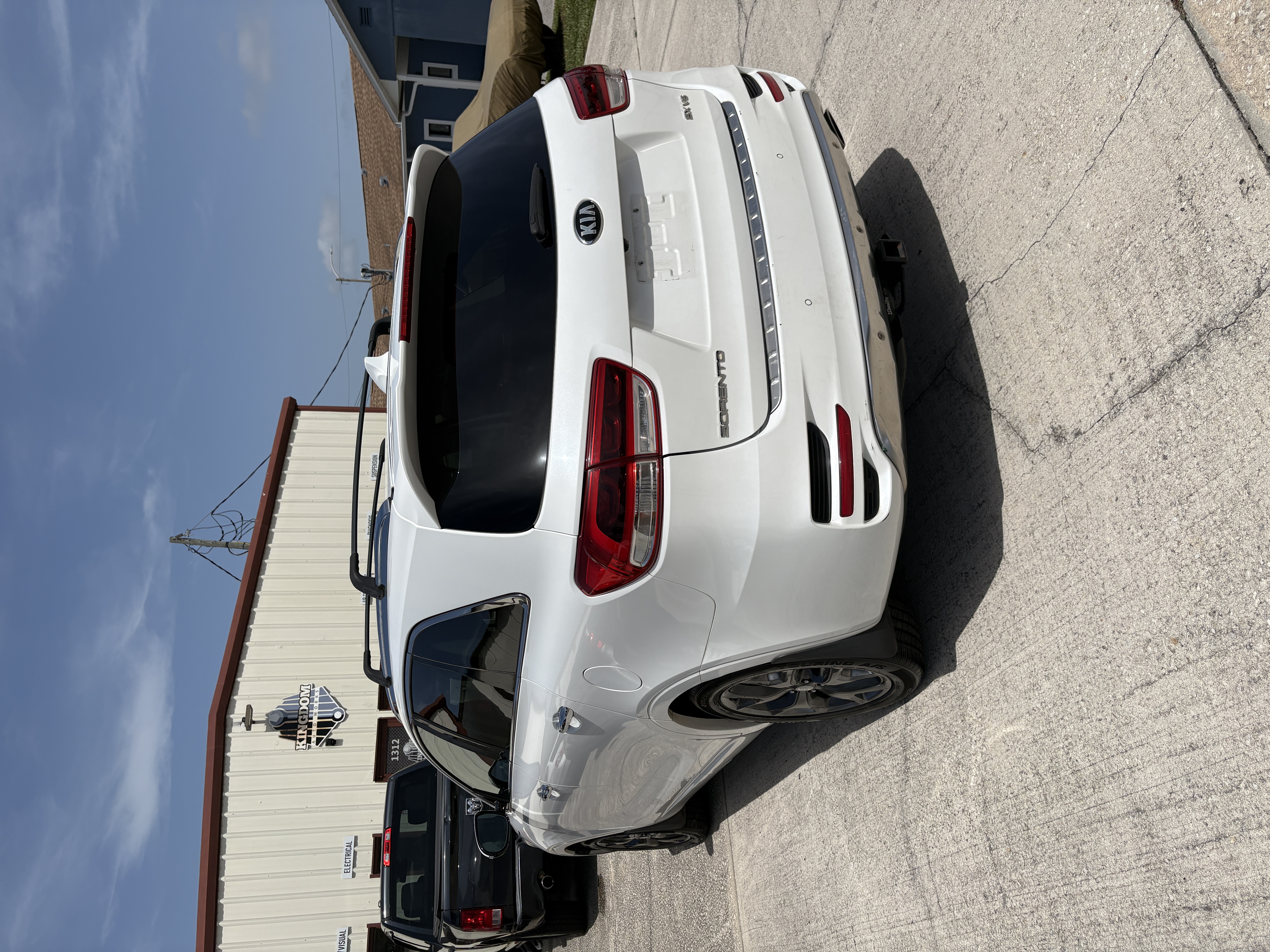 Used 2017 Kia Sorento SX FWD image 13