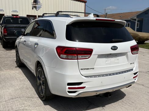 Used 2017 Kia Sorento SX FWD image 13
