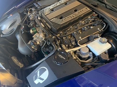 Used 2016 Chevrolet Corvette Z06 w/ 3LZ Preferred Equipment Group RWD image 2