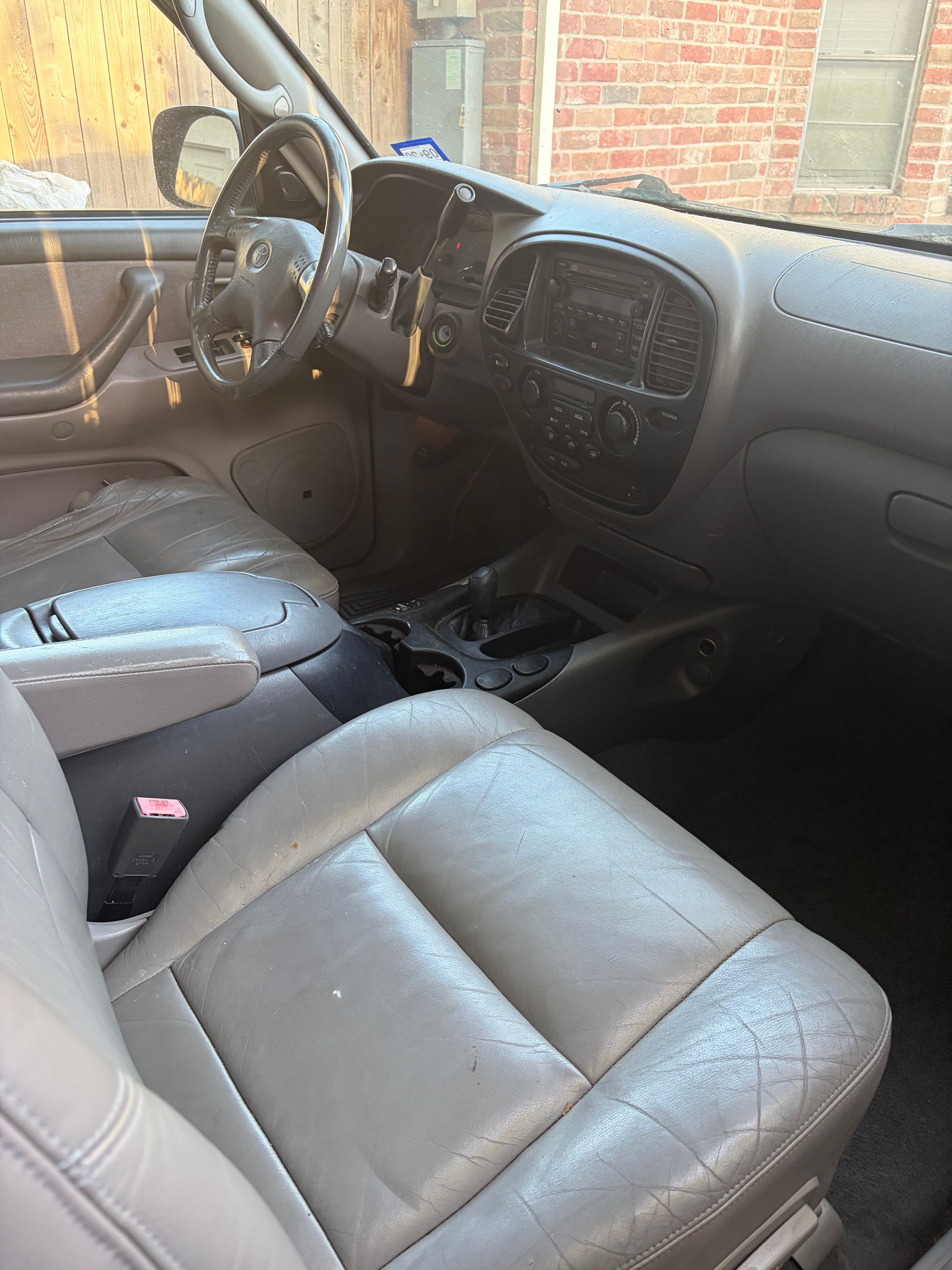 Used 2001 Toyota Sequoia SR5 AWD/4WD image 6