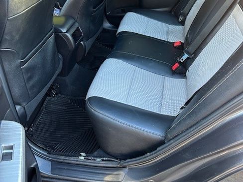 Used 2012 Toyota Camry SE image 12