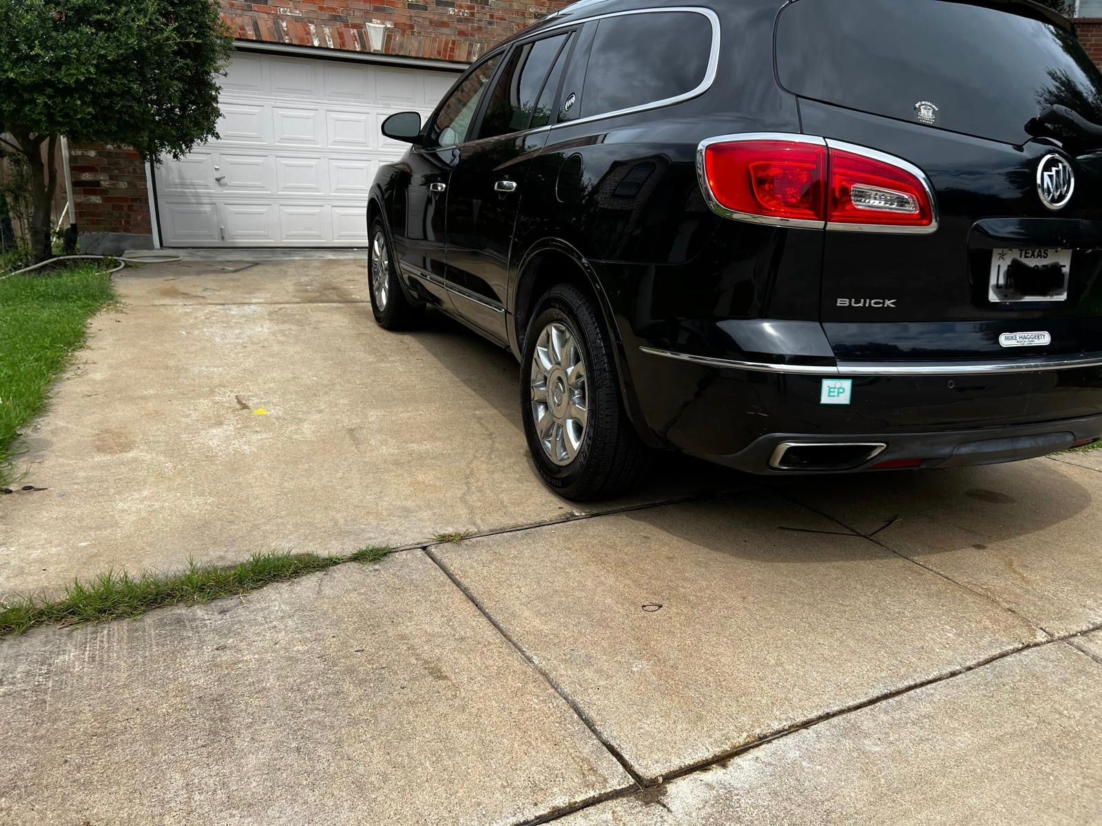 Used 2014 Buick Enclave Leather FWD image 4