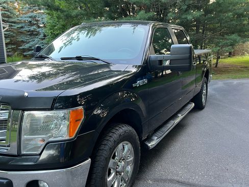 Used 2014 Ford F150 XLT w/ XTR Package image 4