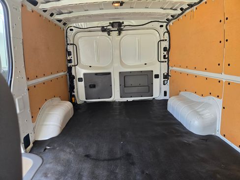 Used 2021 Nissan NV 2500 SV image 20