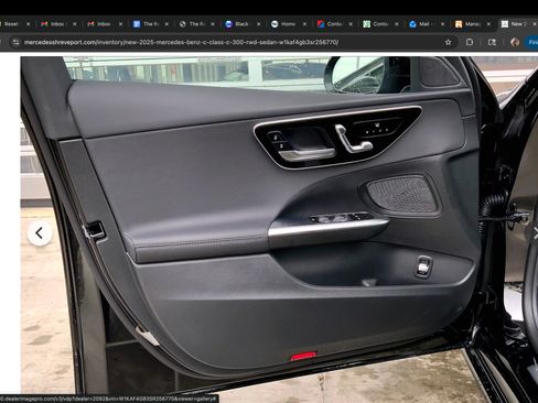 Used 2025 Mercedes-Benz C 300 Sedan image 9