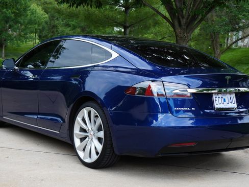 Used 2018 Tesla Model S 75D AWD/4WD image 15