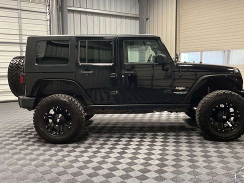 Used 2008 Jeep Wrangler Unlimited Sahara image 6
