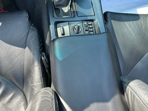 Used 1994 Chevrolet Corvette Convertible RWD image 17