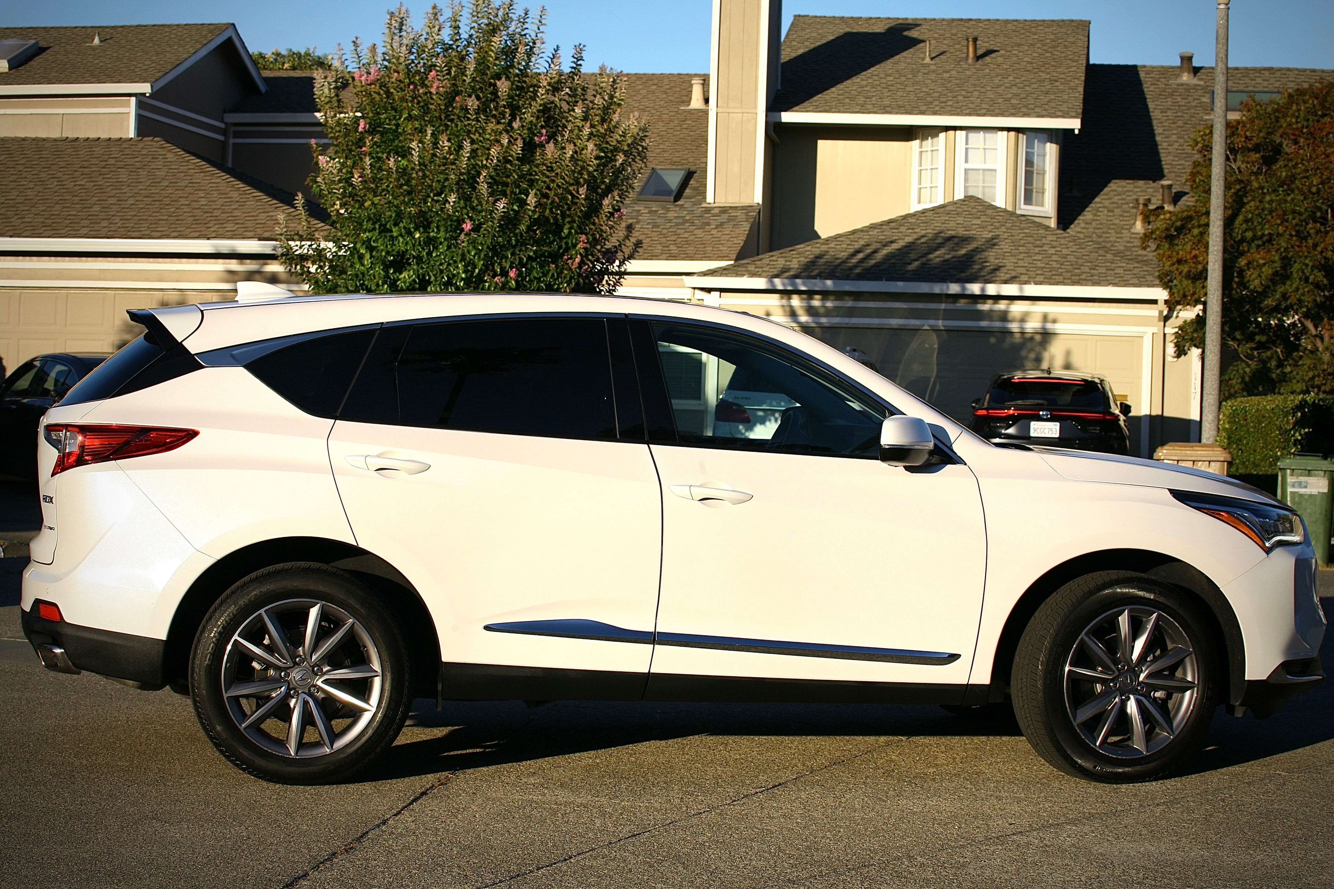 Used 2024 Acura RDX SH-AWD w/ Technology Package image 4