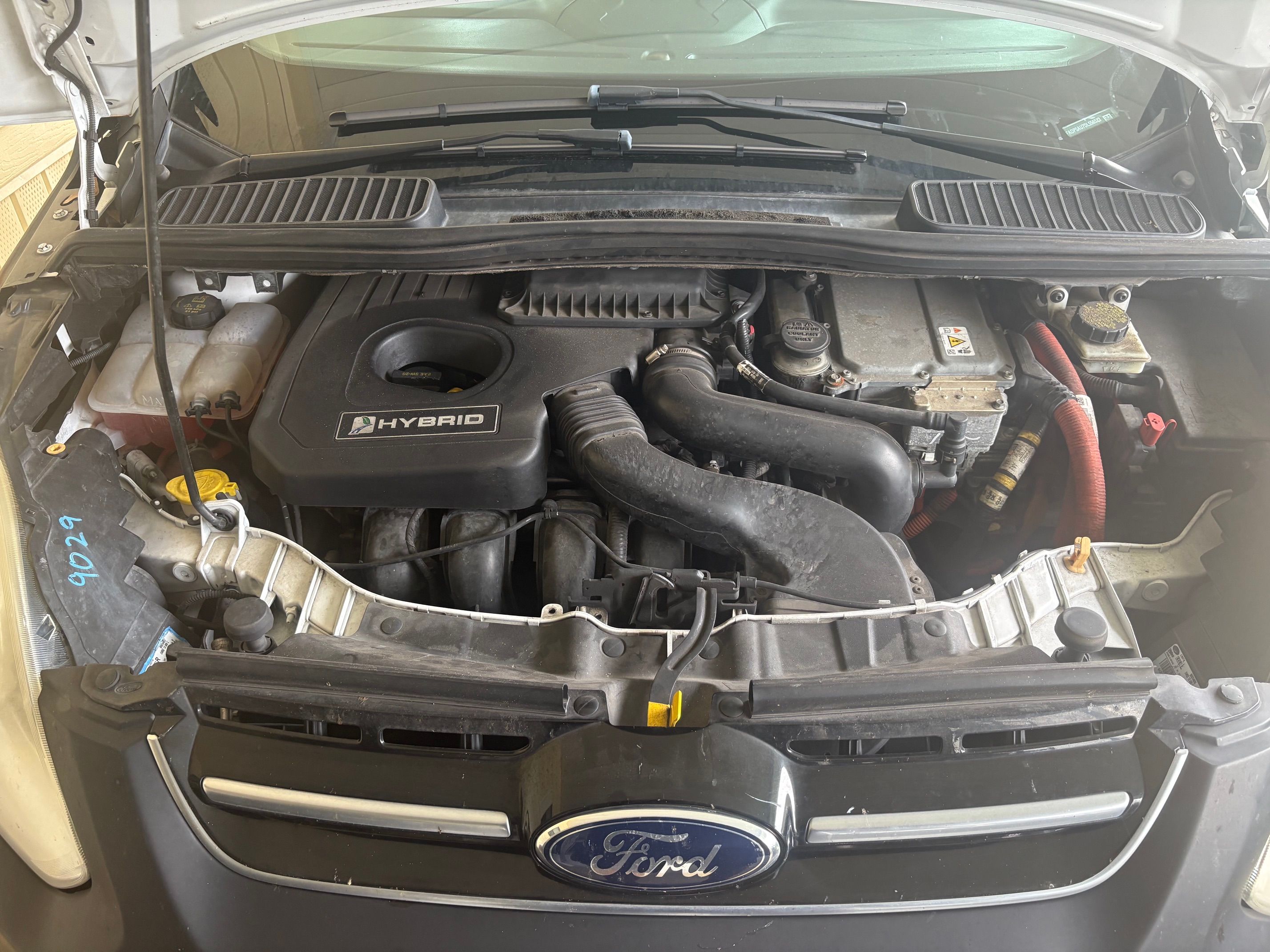 Used 2013 Ford C-MAX SE FWD image 2