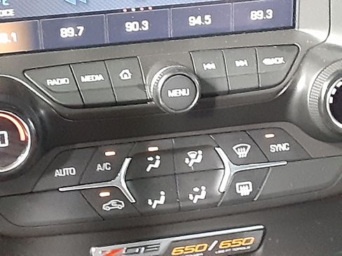 Used 2015 Chevrolet Corvette Z06 image 2