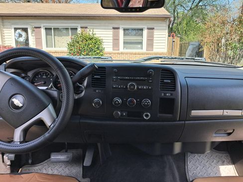 Used 2009 Chevrolet Silverado 1500 LT w/ Power Pack Plus image 6