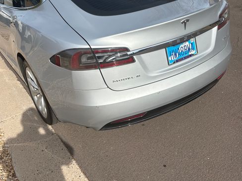 Used 2017 Tesla Model S 75D image 5