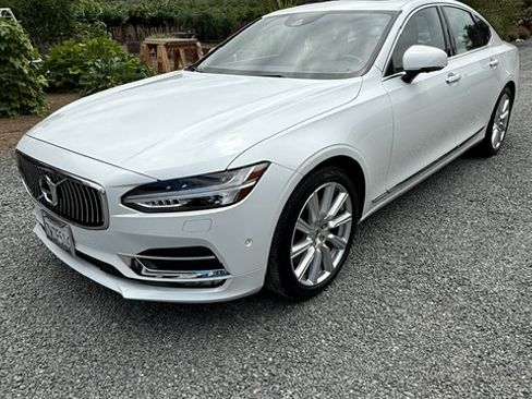 Used 2017 Volvo S90 T6 Inscription w/ Vision Package AWD/4WD image 2