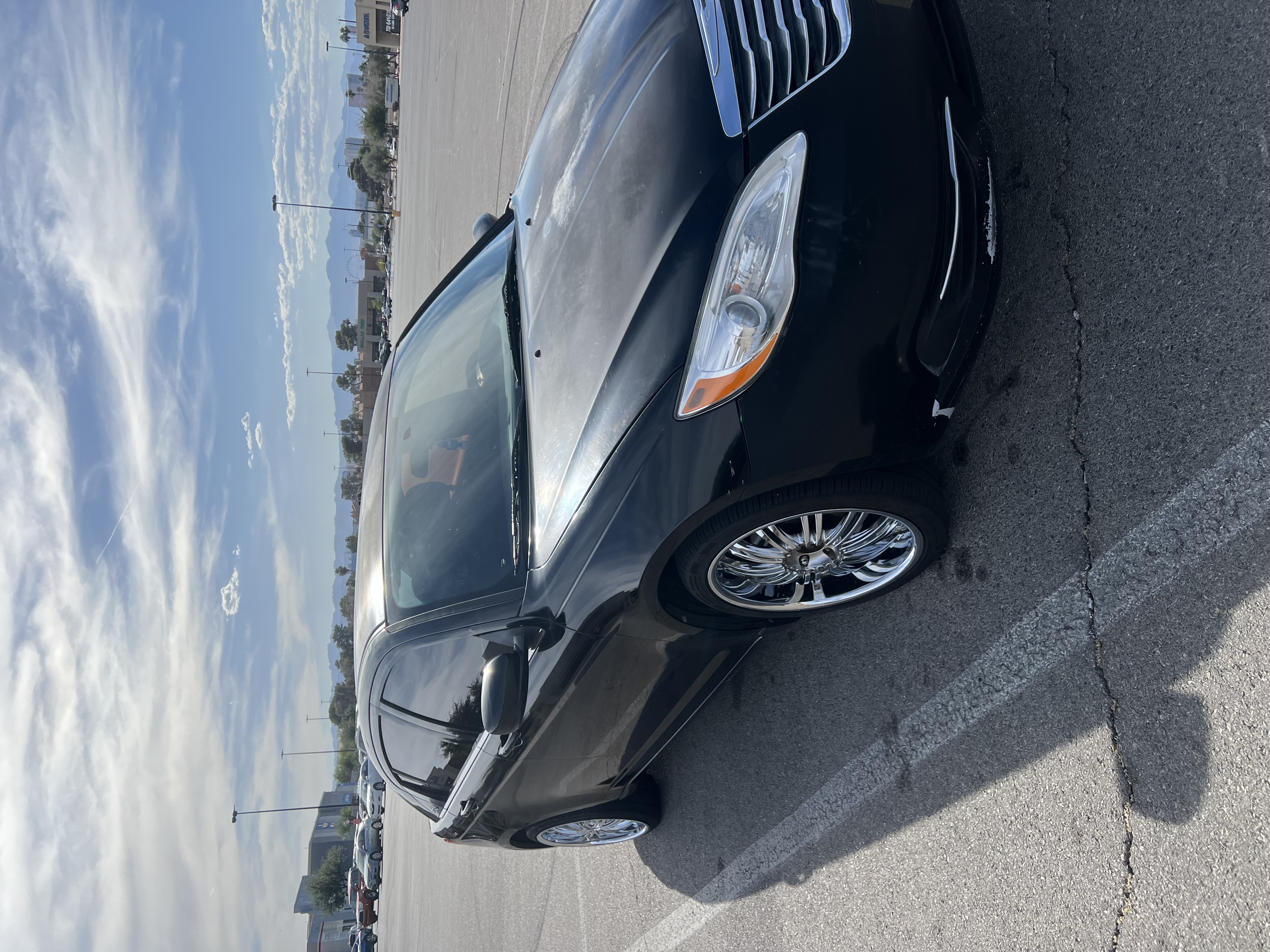 Used 2013 Chrysler 200 LX FWD image 2
