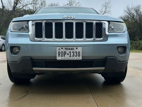 Used 2012 Jeep Grand Cherokee Limited image 6