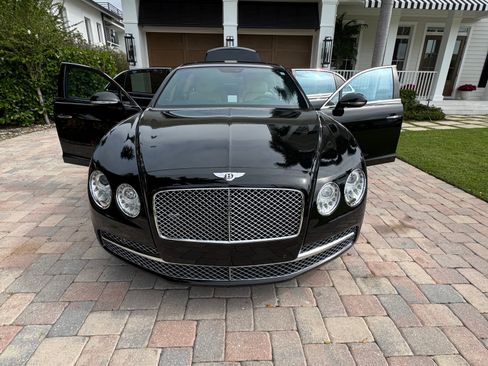 Used 2014 Bentley Flying Spur W12 image 14