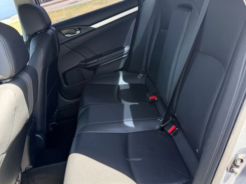 Used 2019 Honda Civic EX-L image 12