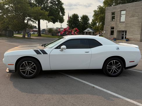 Used 2019 Dodge Challenger GT w/ Cold Weather Group AWD/4WD image 8