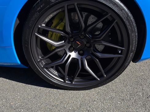 Used 2024 Chevrolet Corvette Z06 w/ Z07 Performance Package image 28