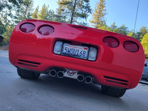 Used 2004 Chevrolet Corvette Z06 w/ Memory Package RWD image 15