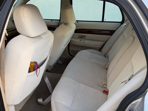 Used 2007 Mercury Grand Marquis GS image 8