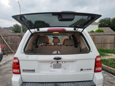 Used 2008 Ford Escape 2WD Hybrid image 5
