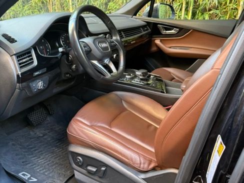 Used 2019 Audi Q7 3.0T Premium w/ Convenience Package AWD/4WD image 10