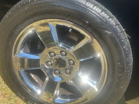 Used 2018 GMC Yukon SLT w/ Open Road Package image 5