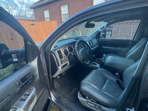 Used 2012 Toyota Tundra SR5 image 8