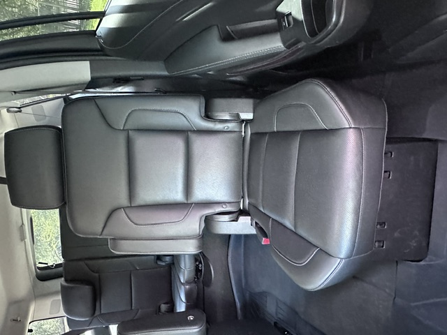 Used 2018 GMC Yukon XL SLT w/ Open Road Package AWD/4WD image 13