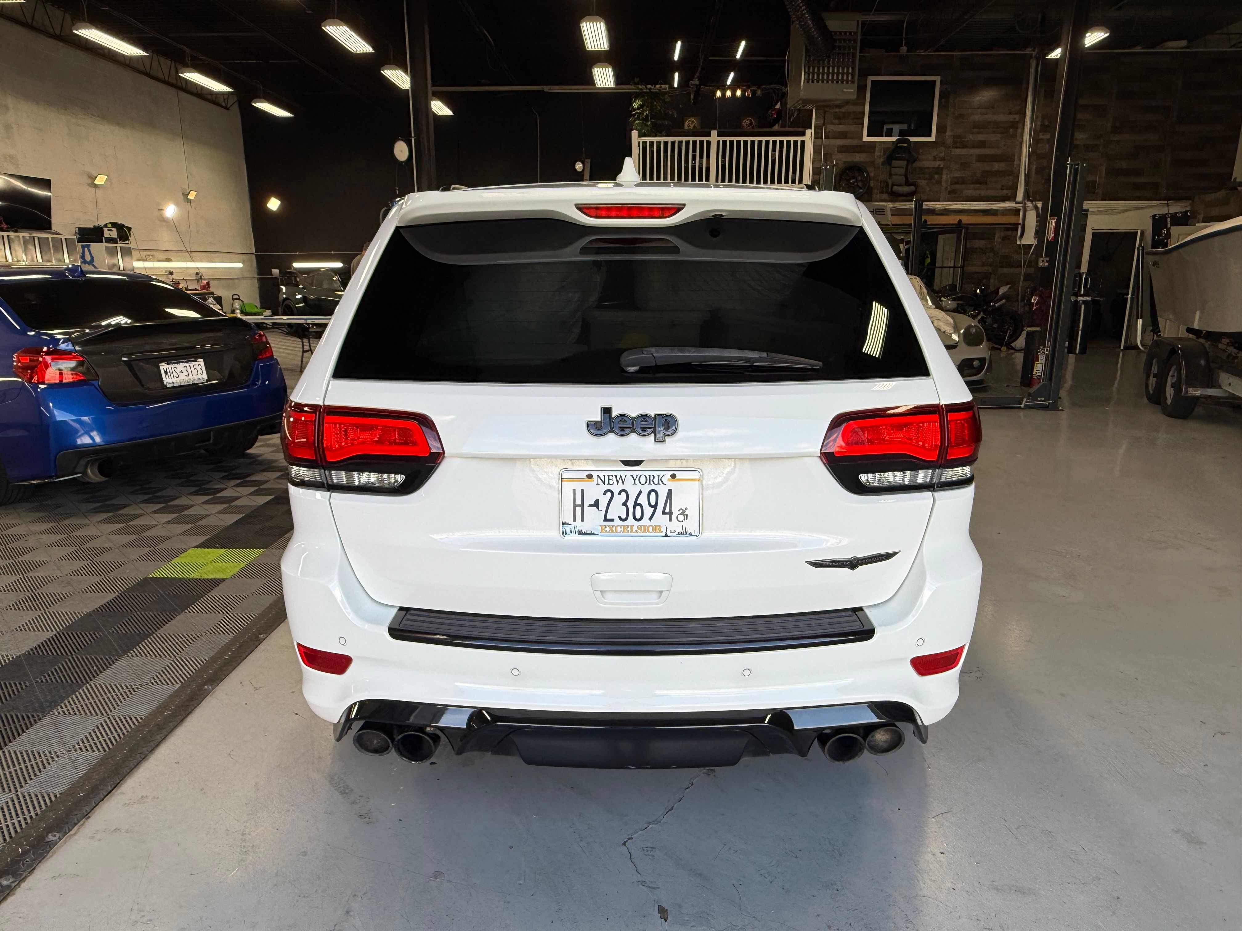 Used 2020 Jeep Grand Cherokee Trackhawk AWD/4WD image 8