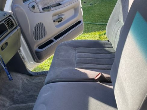 Used 1997 Dodge Ram 2500 Truck 4x4 Club Cab image 9