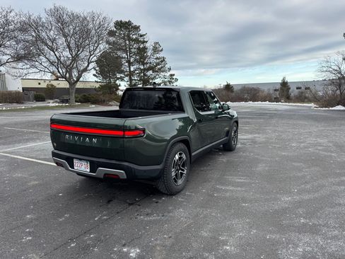 Used 2023 Rivian R1T Adventure image 2
