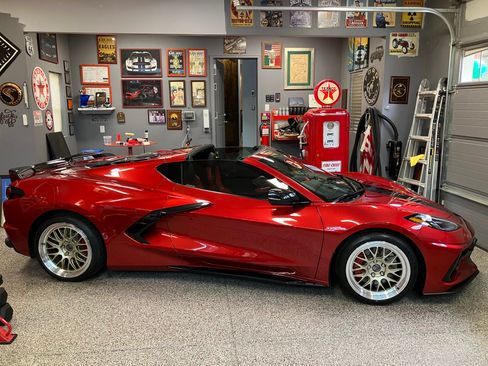 Used 2023 Chevrolet Corvette Stingray Preferred Cpe w/ Z51 Performance Package image 5