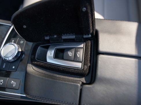 Used 2014 Mercedes-Benz E 350 Cabriolet image 16