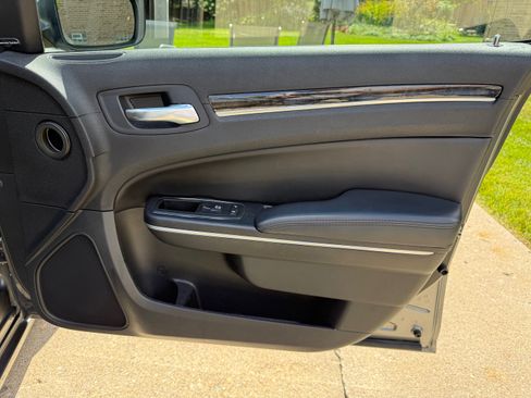 Used 2012 Chrysler 300 C w/ 19-Premium Speaker Group image 16