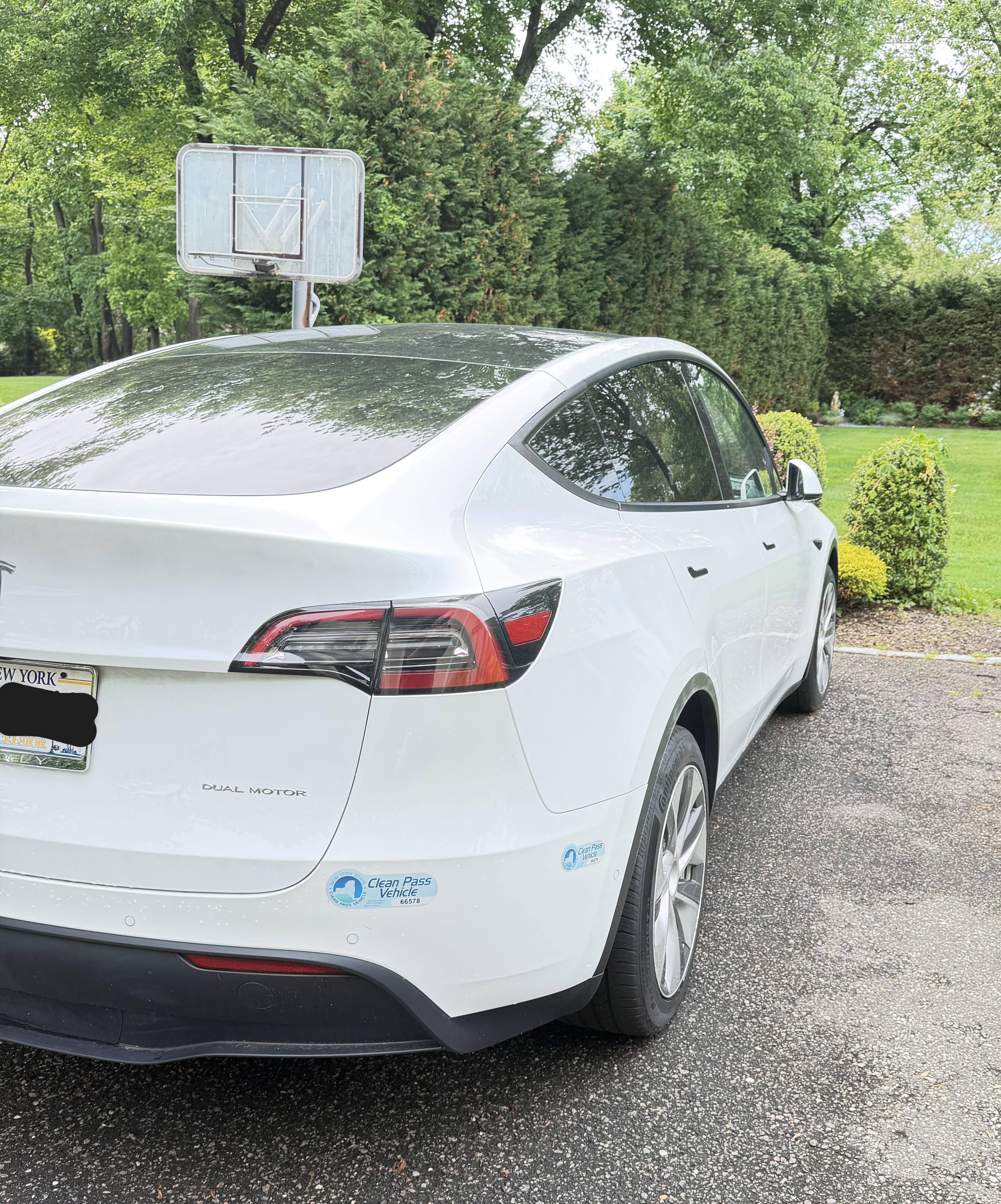 Used 2021 Tesla Model Y Long Range AWD/4WD image 2