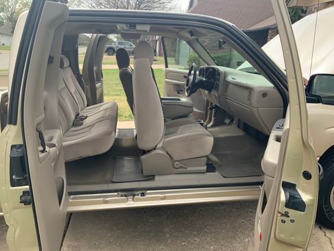 Used 2004 GMC Sierra 1500 SLE w/ Light Duty Power Package image 12