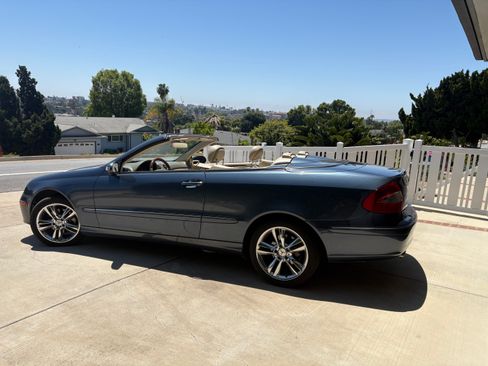 Used 2007 Mercedes-Benz CLK 350 Cabriolet image 8