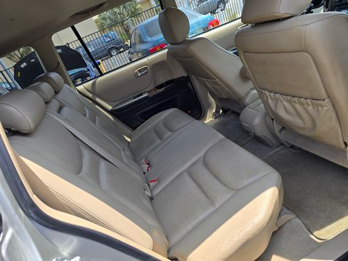 Used 2003 Toyota Highlander Limited image 8
