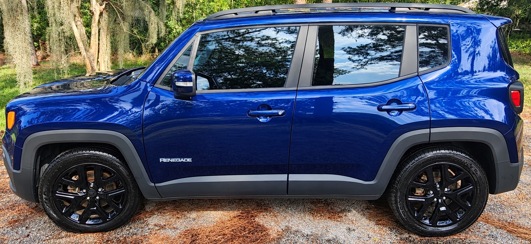 Used 2018 Jeep Renegade Altitude w/ Popular Equipment Group FWD image 4