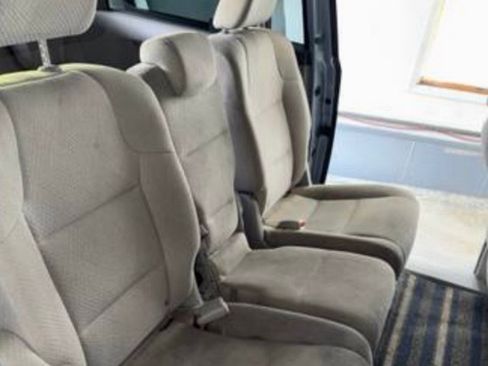 Used 2014 Honda Odyssey EX image 8