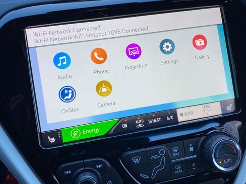 Used 2019 Chevrolet Bolt Premier w/ Infotainment Package image 23