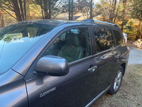 Used 2012 Toyota Highlander Limited image 8