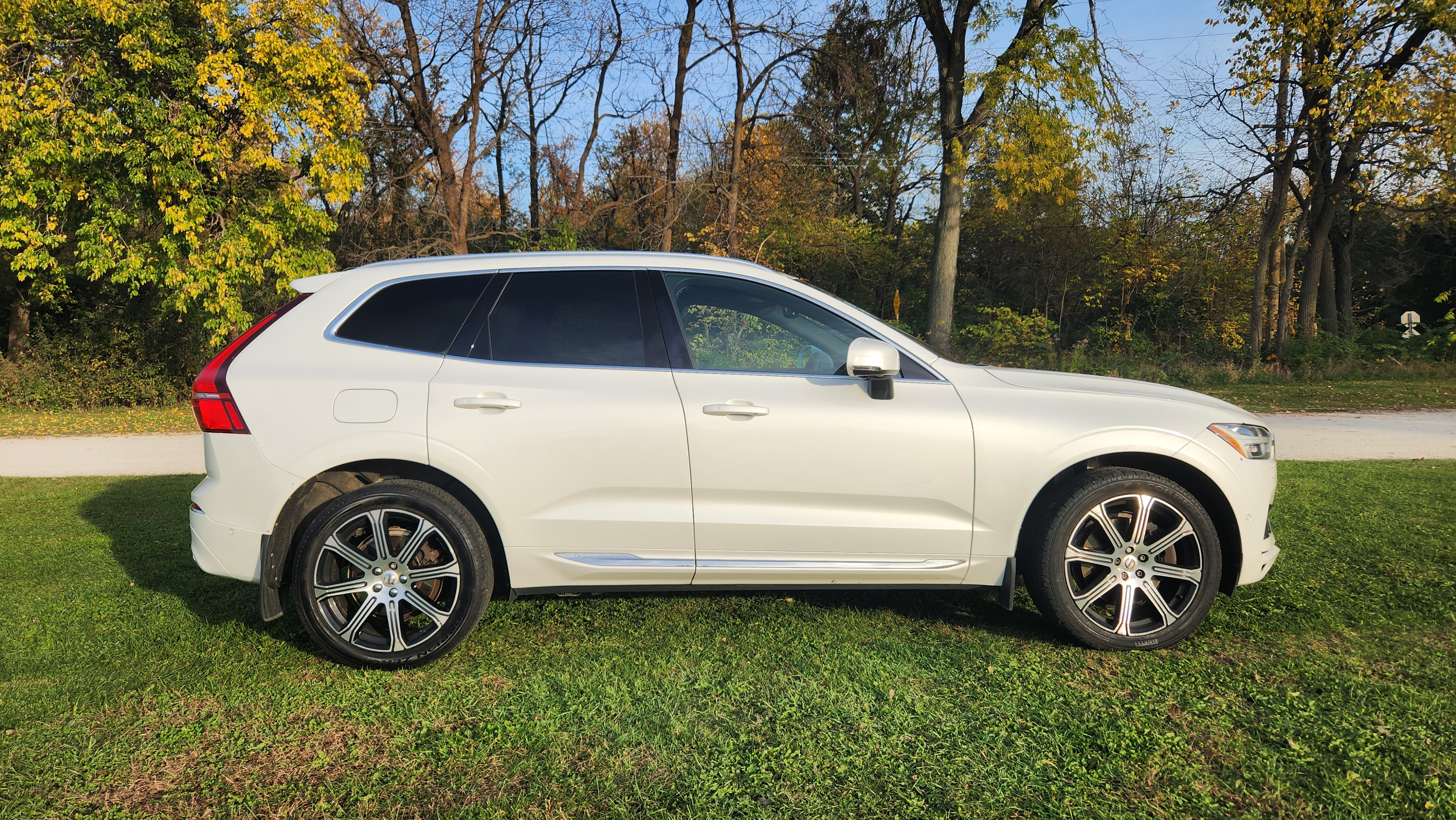 Used 2018 Volvo XC60 T6 Inscription w/ Convenience Package AWD/4WD image 1