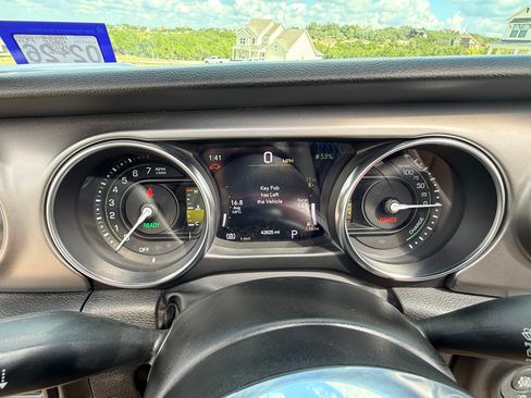 Used 2022 Jeep Wrangler Unlimited Rubicon 4xe w/ Cold Weather Group image 14