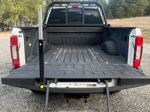 Used 2020 Ford F350 Platinum w/ FX4 Off-Road Package image 14