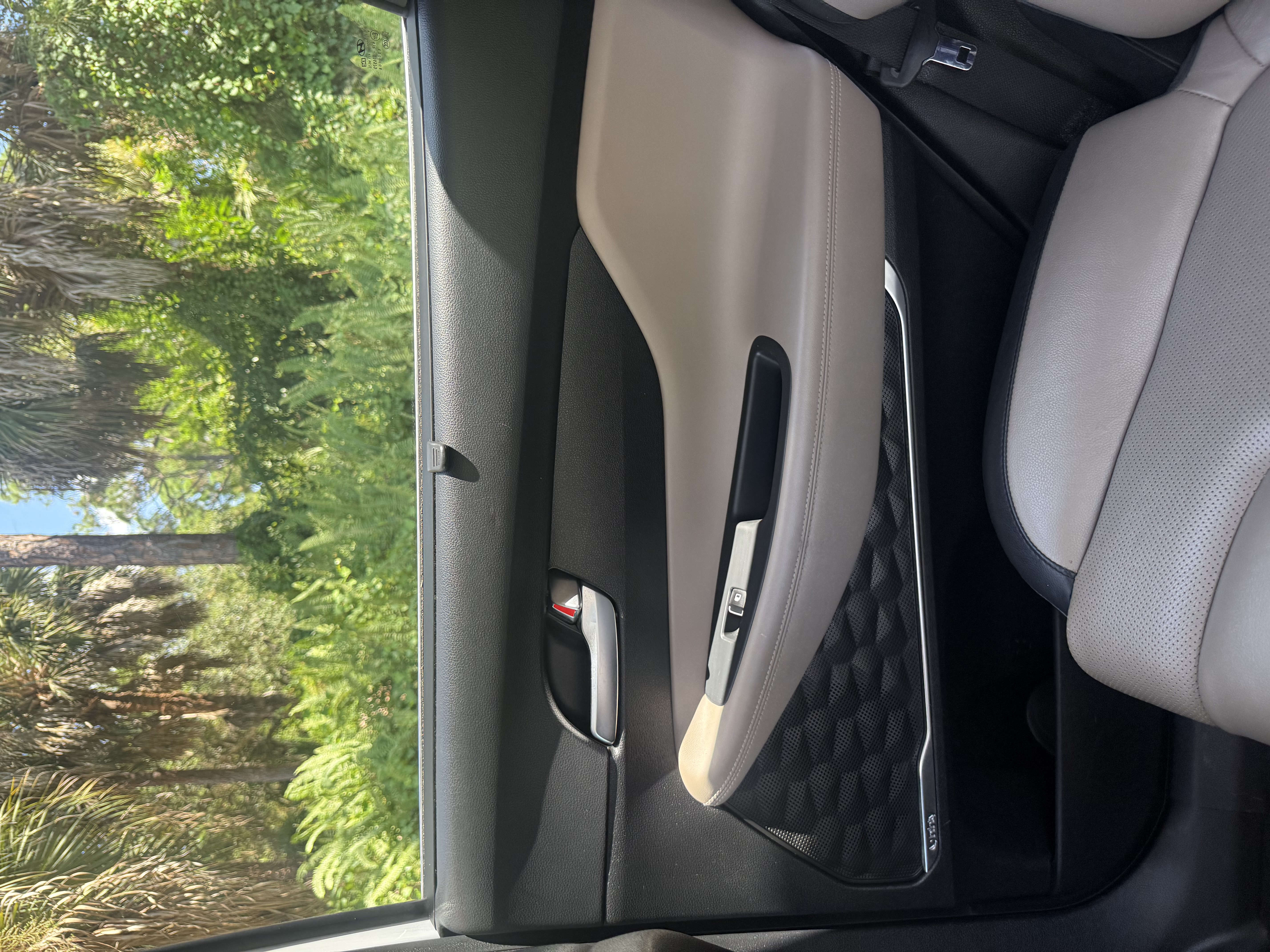 Used 2020 Hyundai Santa Fe SEL FWD image 9