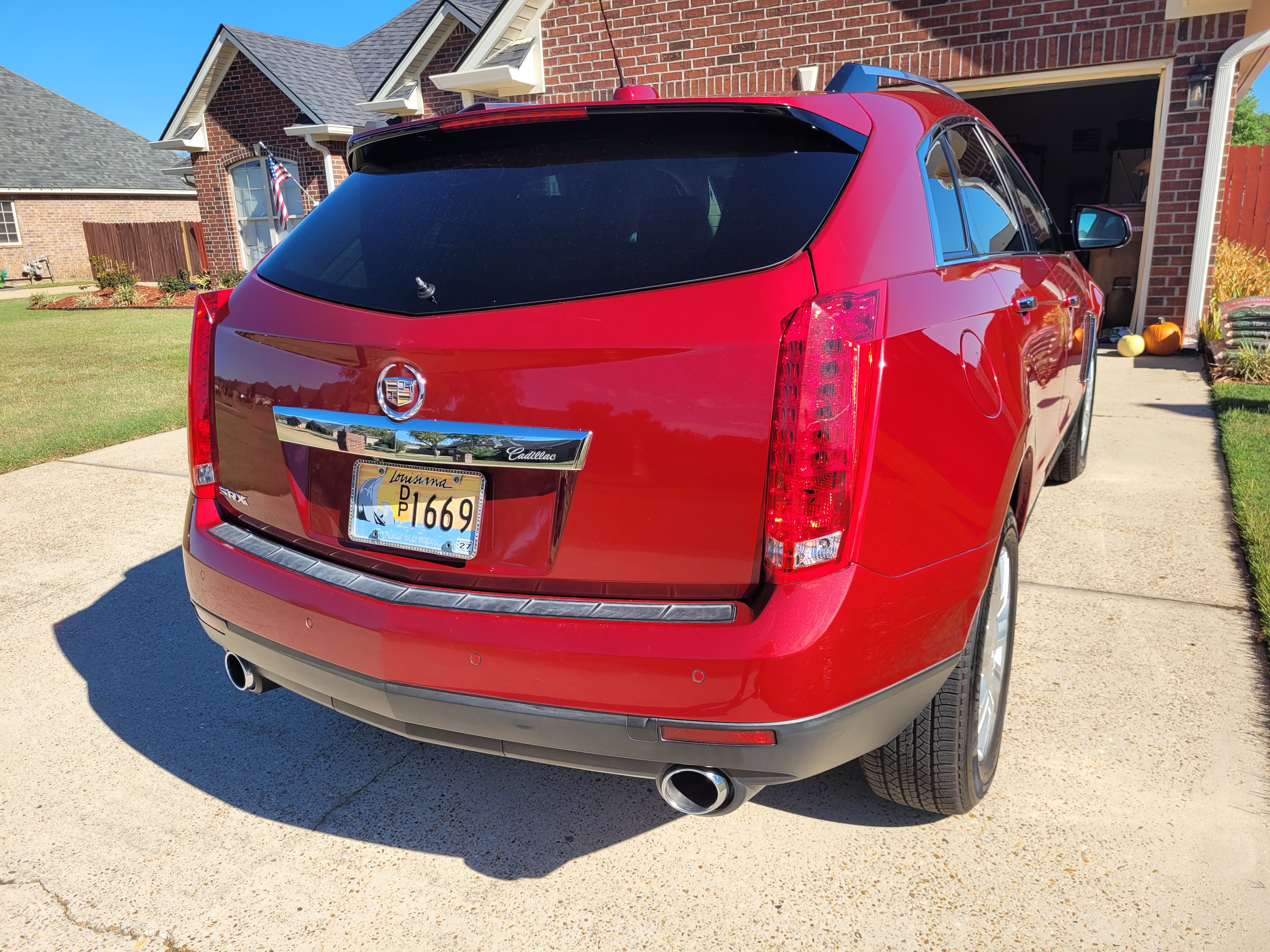 Used 2015 Cadillac SRX Luxury w/ Driver Awareness Package FWD image 5